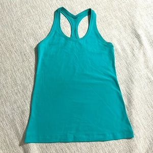LULULEMON size 6